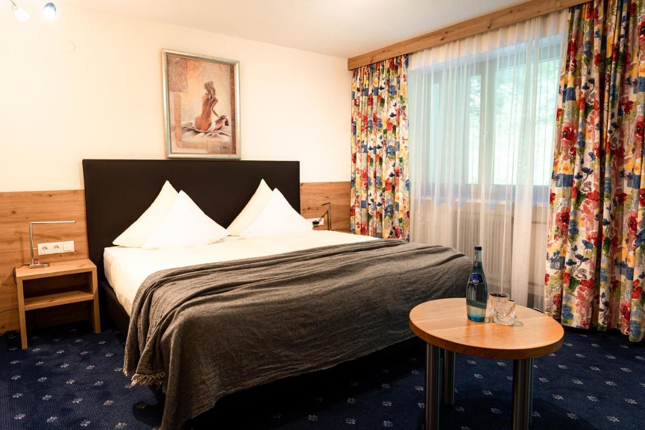 Hotel Edelweiss カウナータール エクステリア 写真