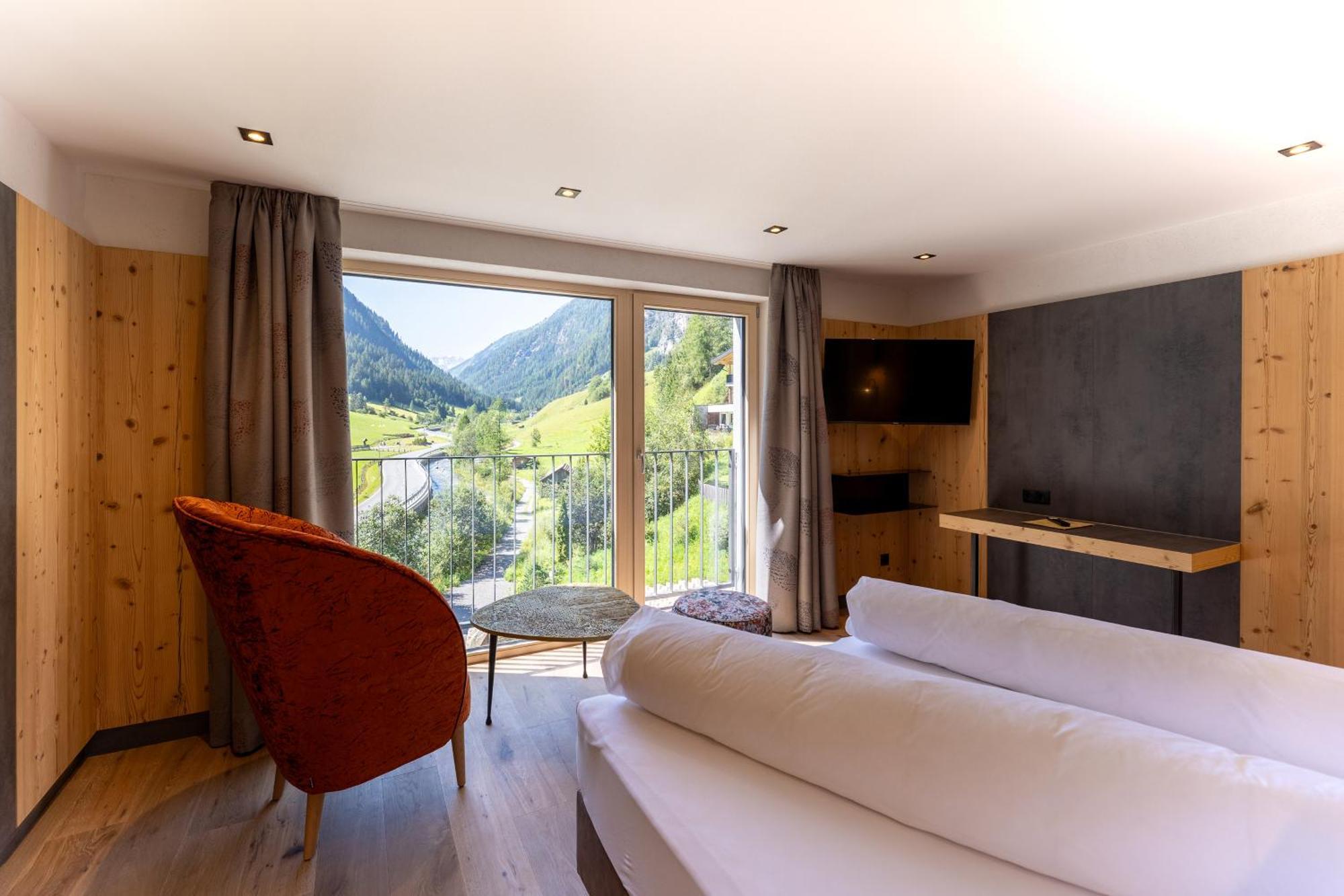Hotel Edelweiss カウナータール エクステリア 写真