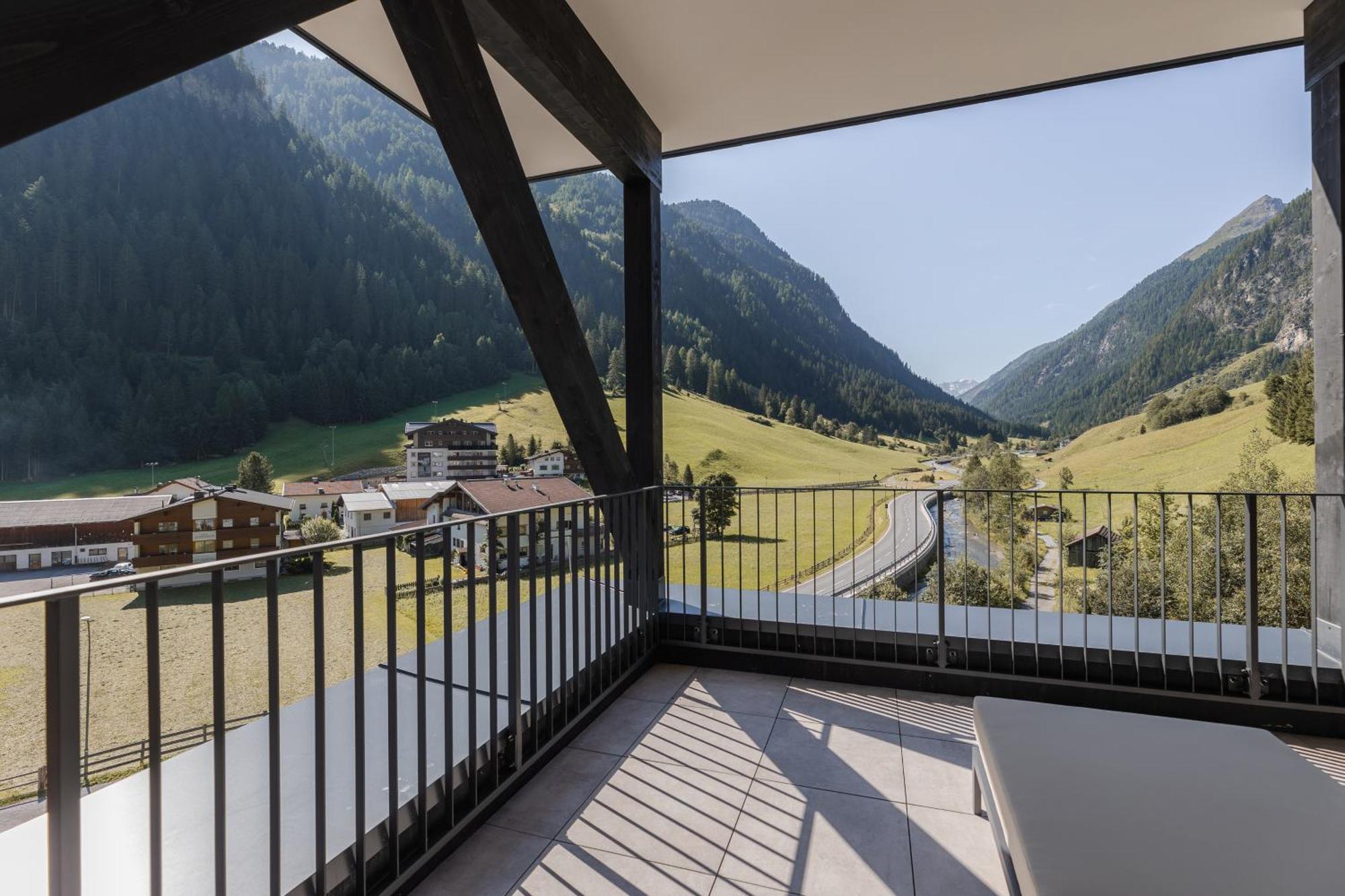 Hotel Edelweiss カウナータール エクステリア 写真