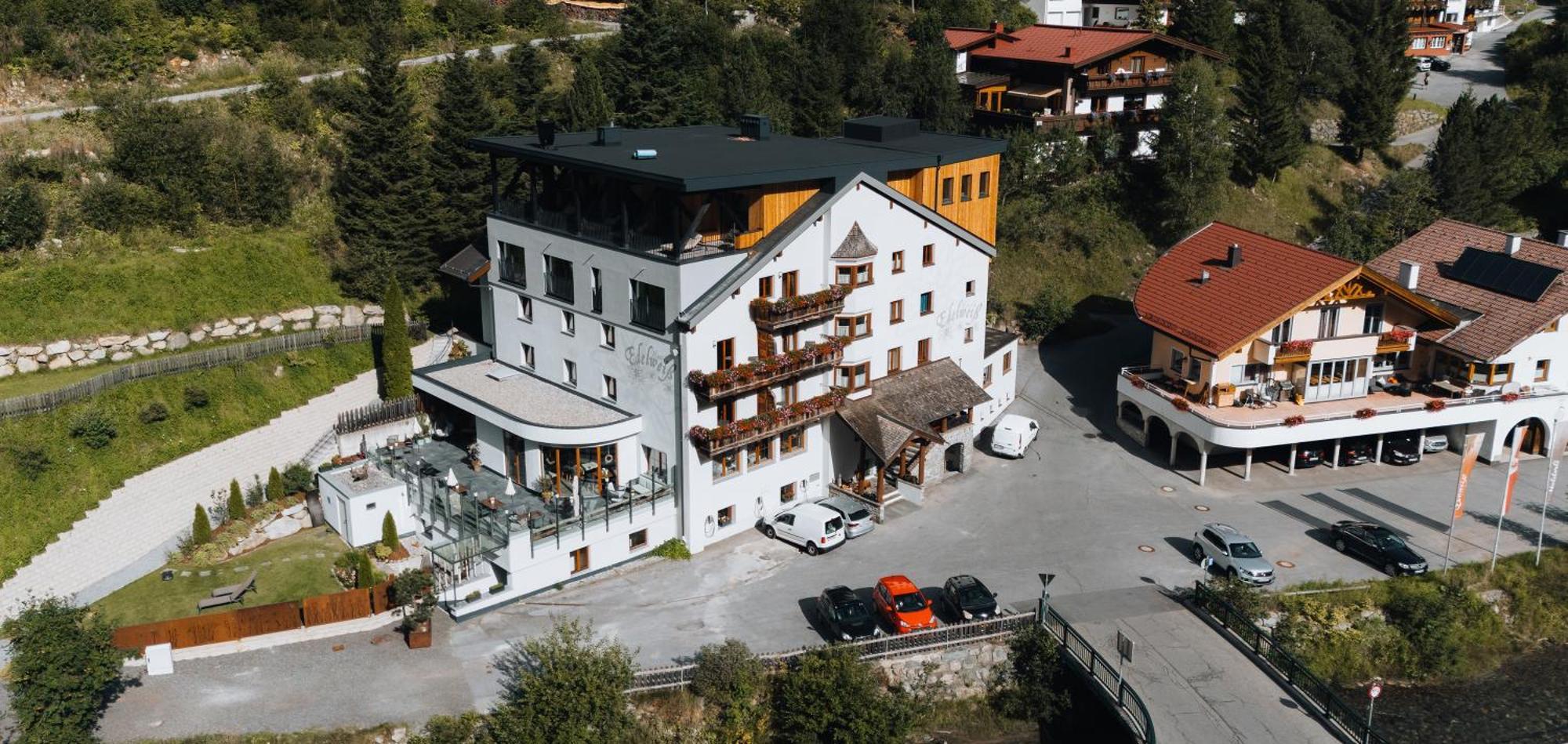 Hotel Edelweiss カウナータール エクステリア 写真